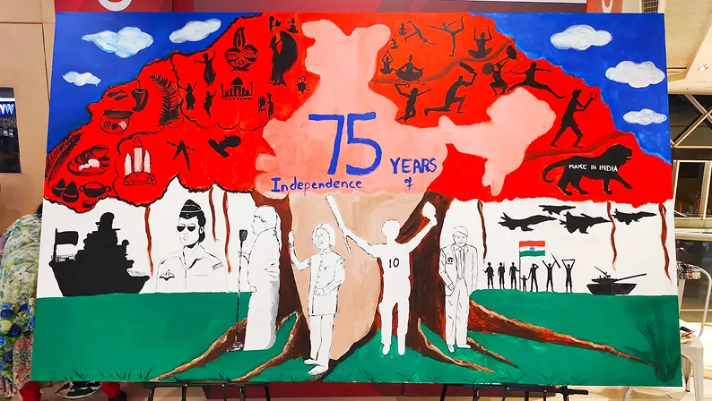 60 sq. ft. live canvas painting created by four artists at RMZ Galleria Mall, celebrating India’s 75th Independence Day.