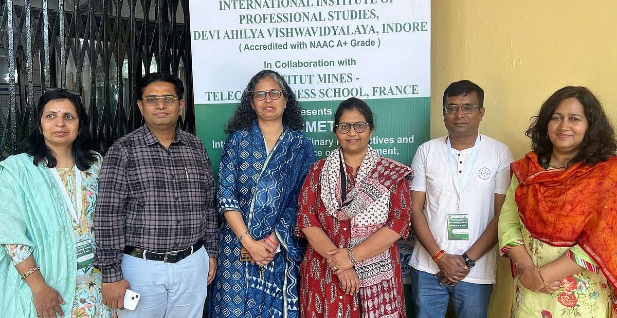 FreePressJournal: Indore: IIPS-CoMET 2025 Sets New Benchmark For SDG Initiatives